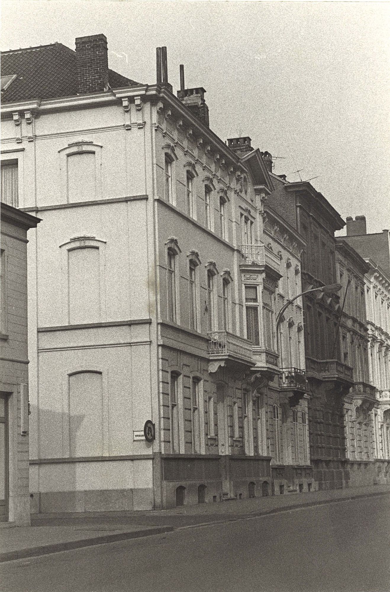 Doorniksewijk 16