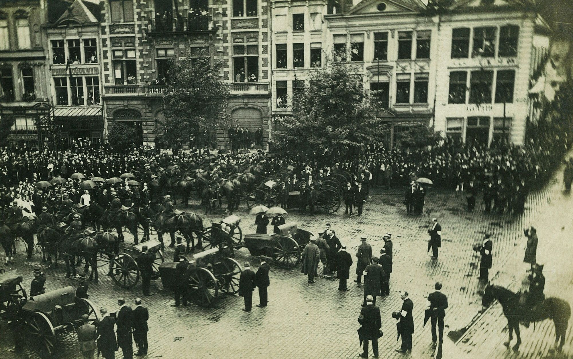 Overbrenging gesneuvelden in 1919