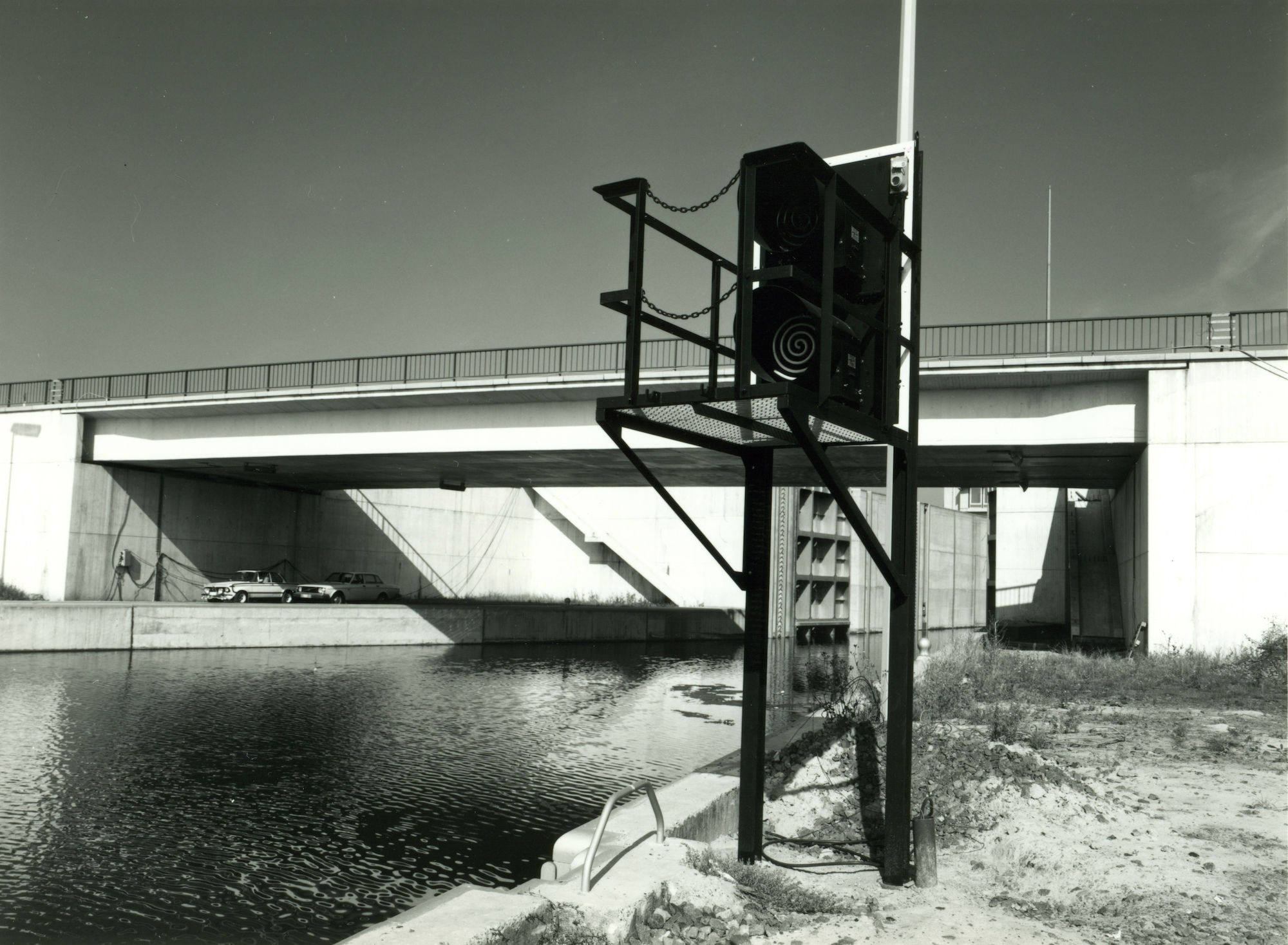 Nieuw sluizencomplex van het kanaal Bossuit-Kortrijk in Bossuit 1979