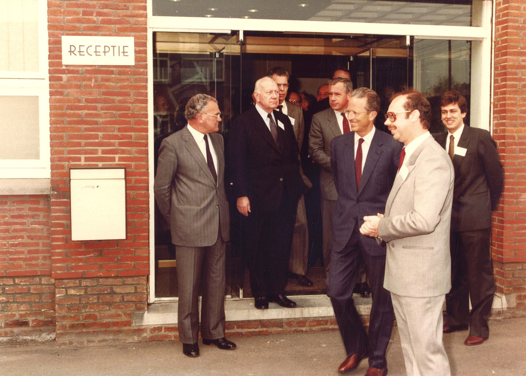 Koning Boudewijn op bezoek bij Barco