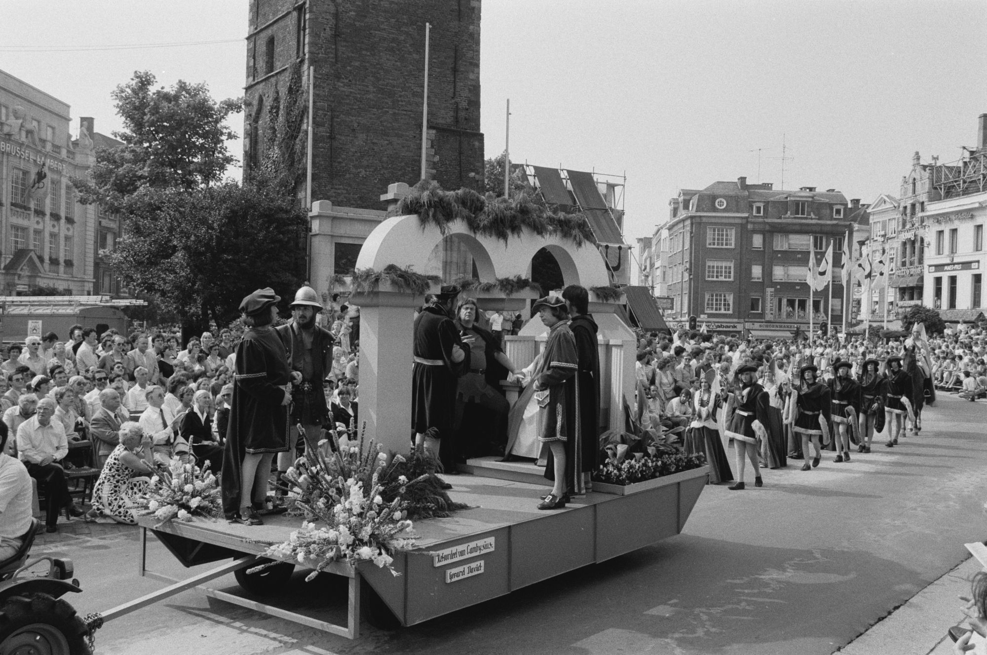 Praalwagen in de historische stoet tijdens de 11 juliviering 1982