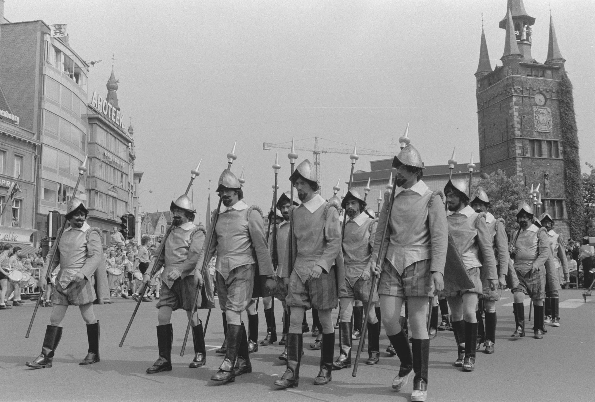 Historische optocht tijdens de 11 juliviering 1982