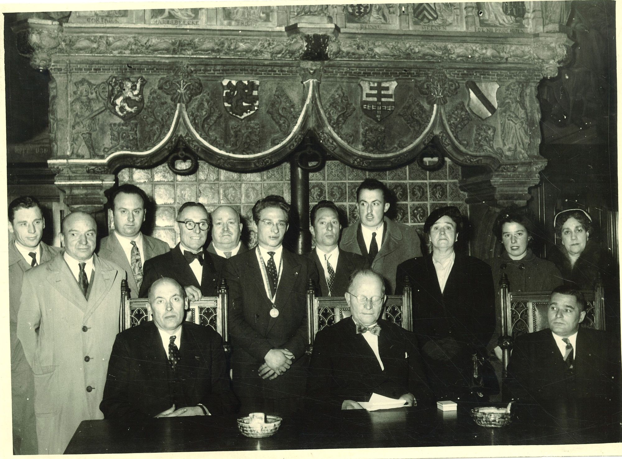 Huldiging in de historische schepenzaal