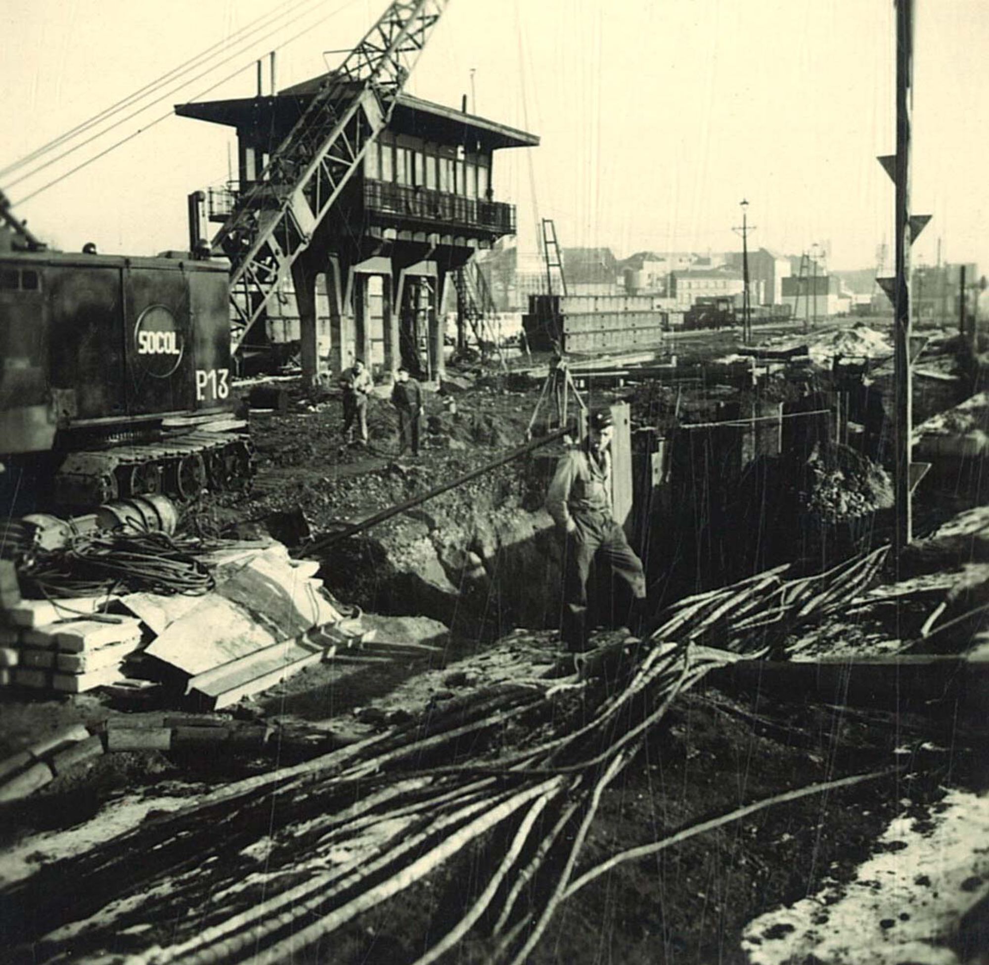 Bouw van een spoorwegtunnel in de Zandstraat