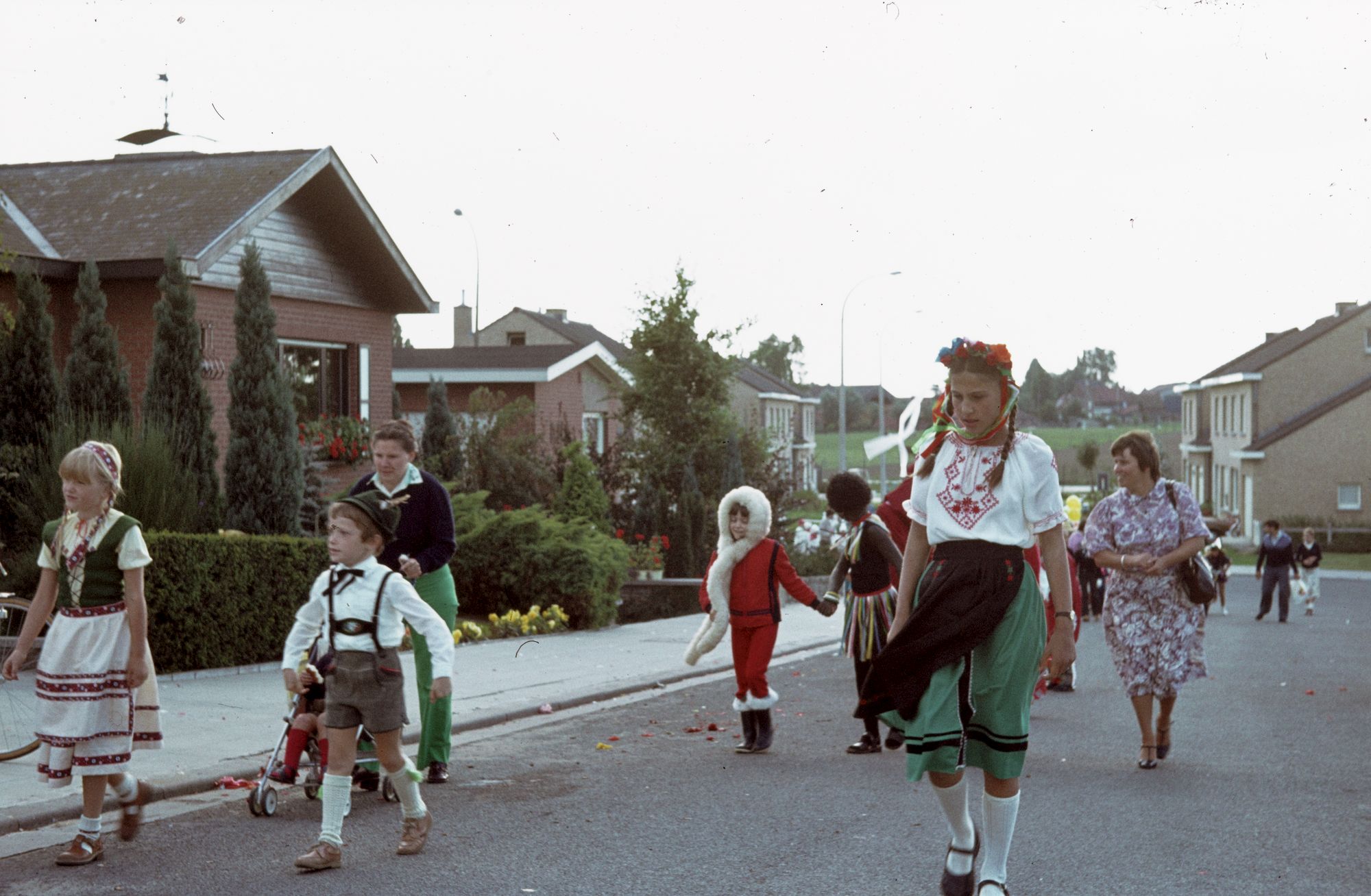 Vinkenstraat: Kinderstoet Aalbeke