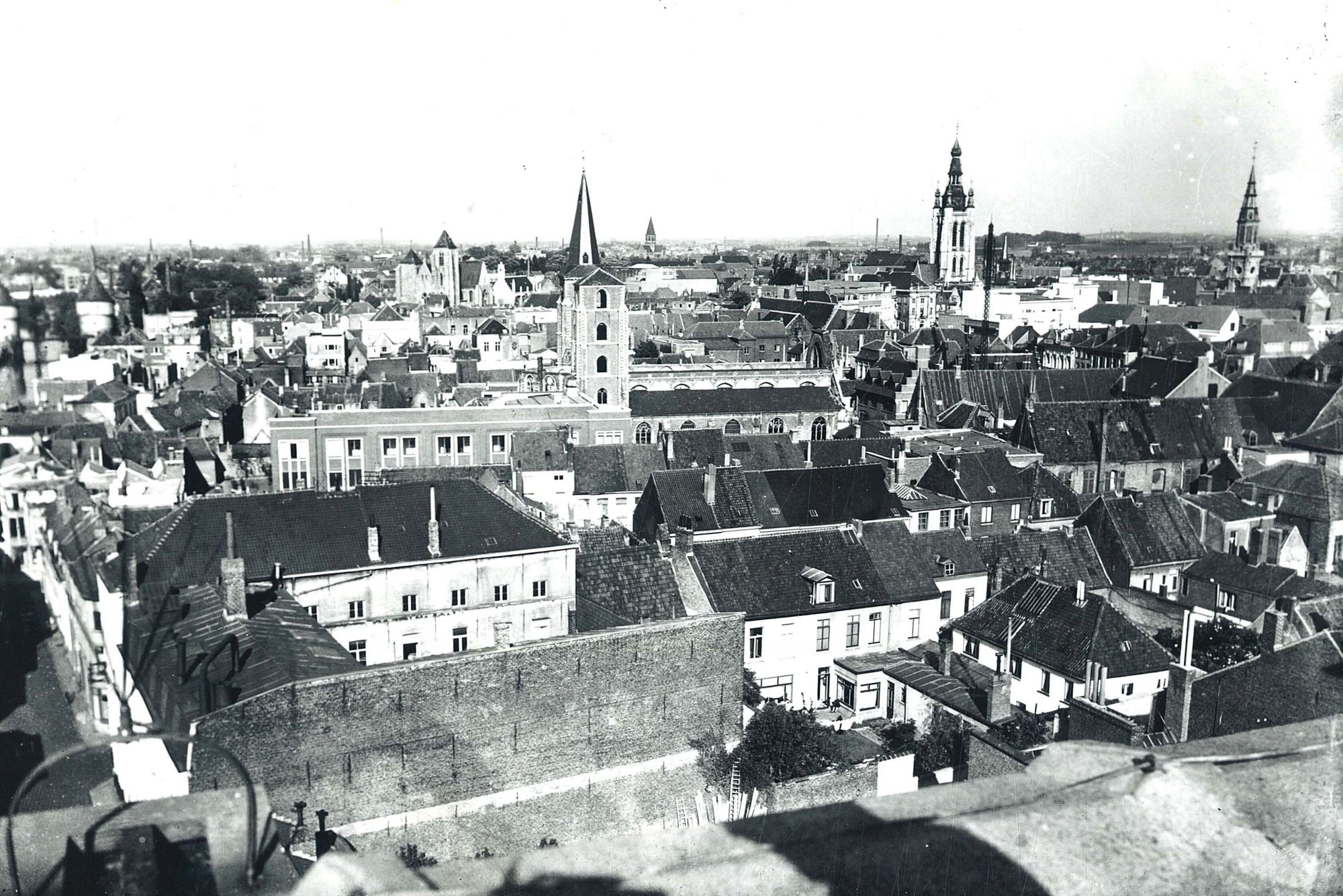 Panoramisch zicht van Kortrijk