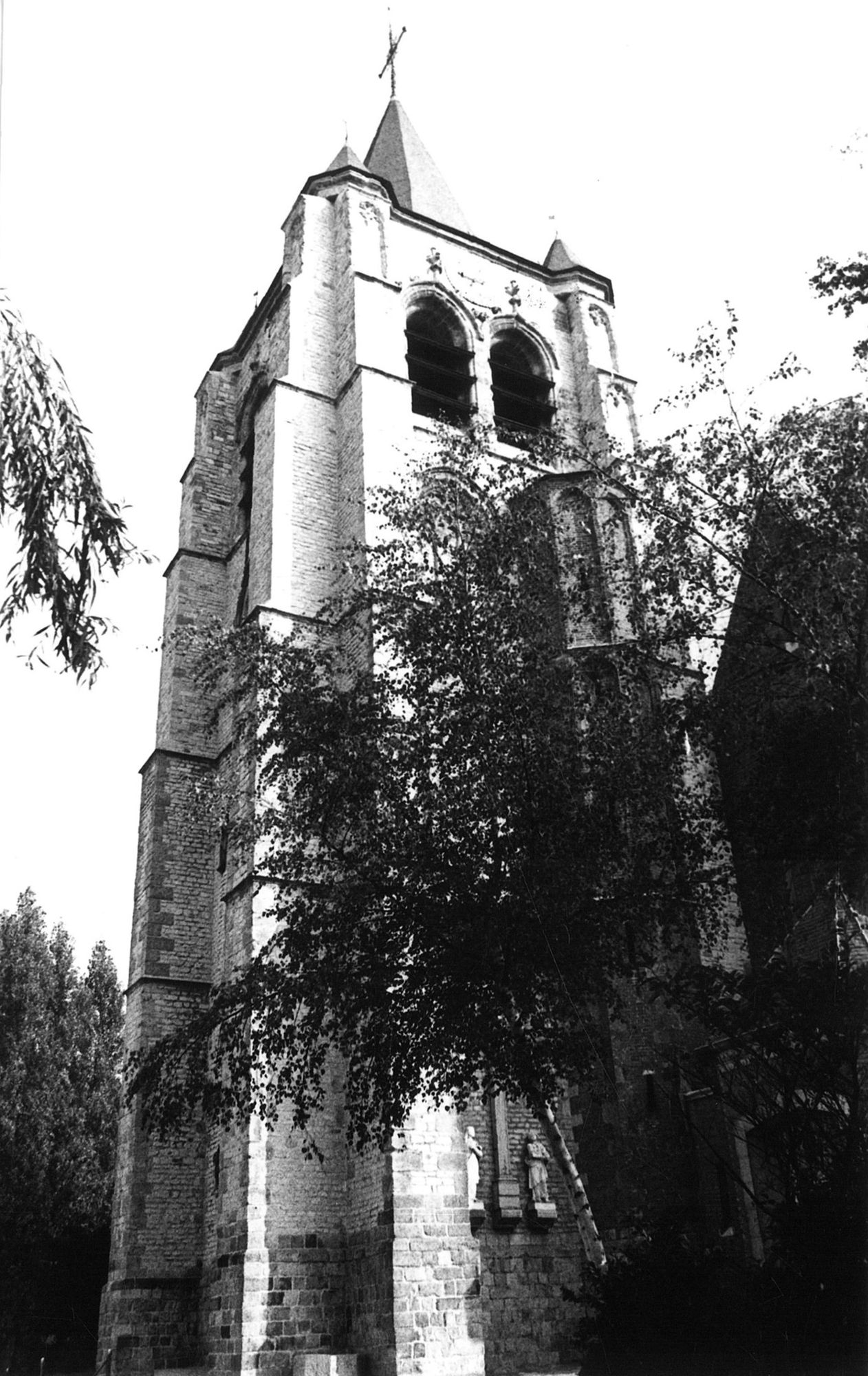 Sint-Eutropiuskerk Heule