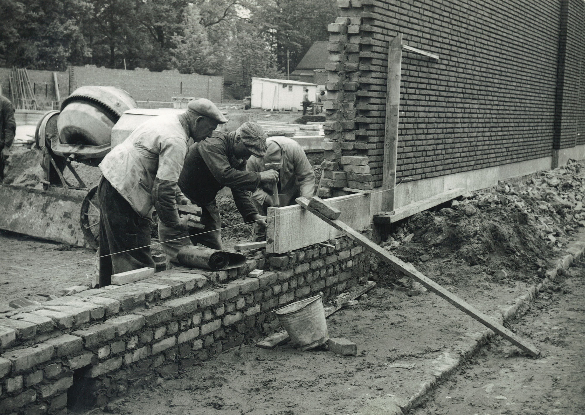 Bouw openluchtzwembad