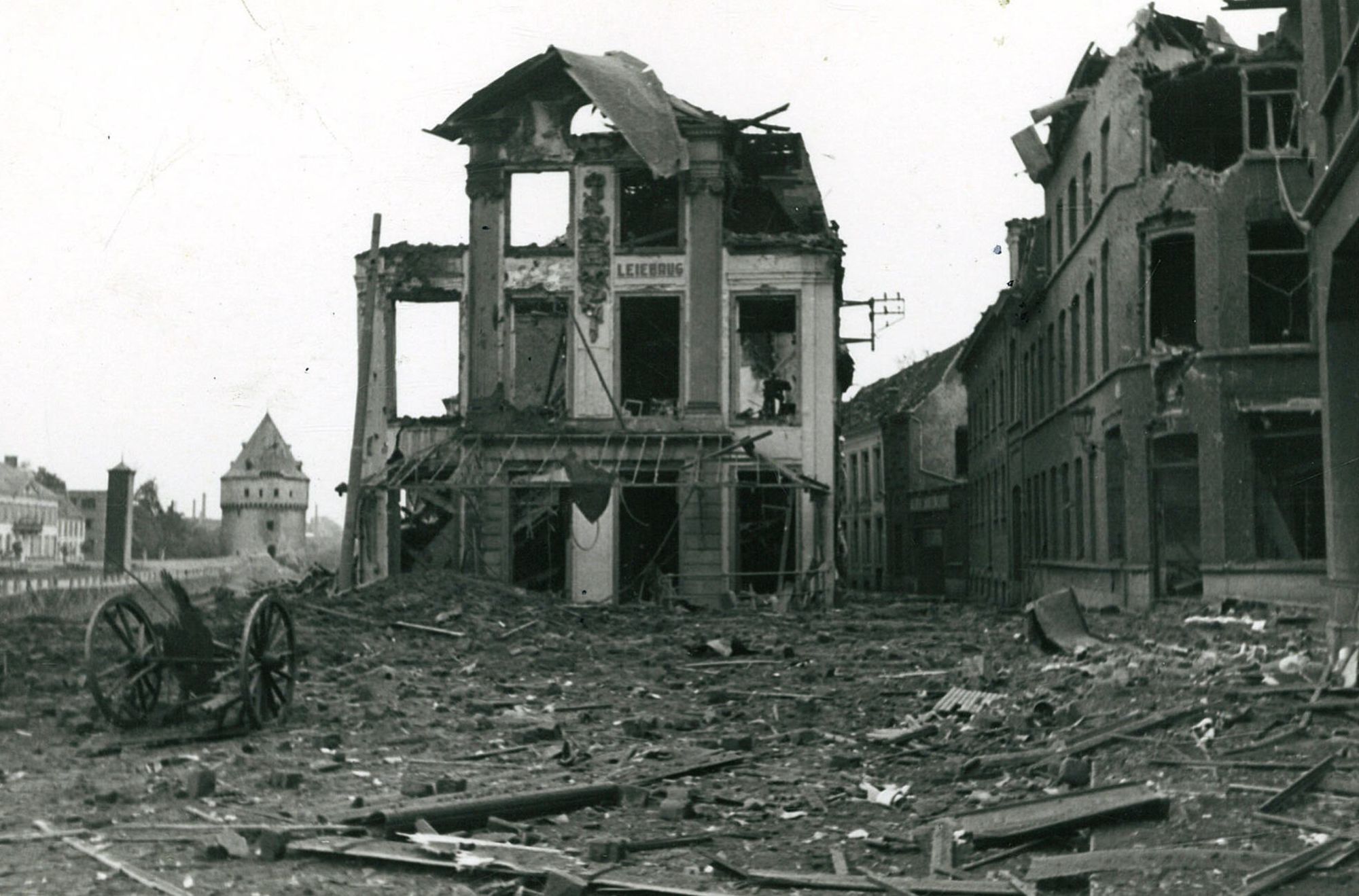 Vernielde bruggen  1940