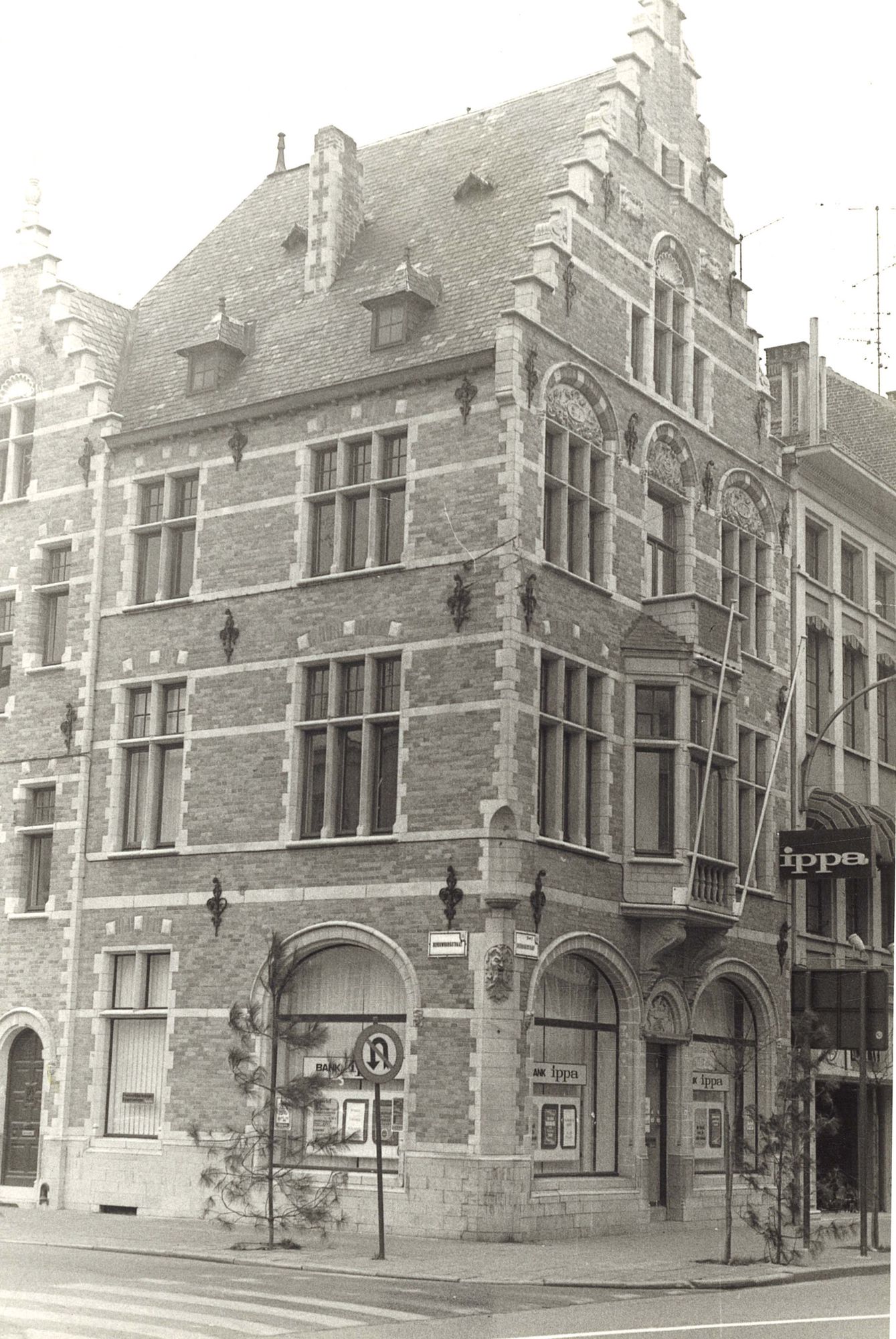 Doorniksestraat 22 