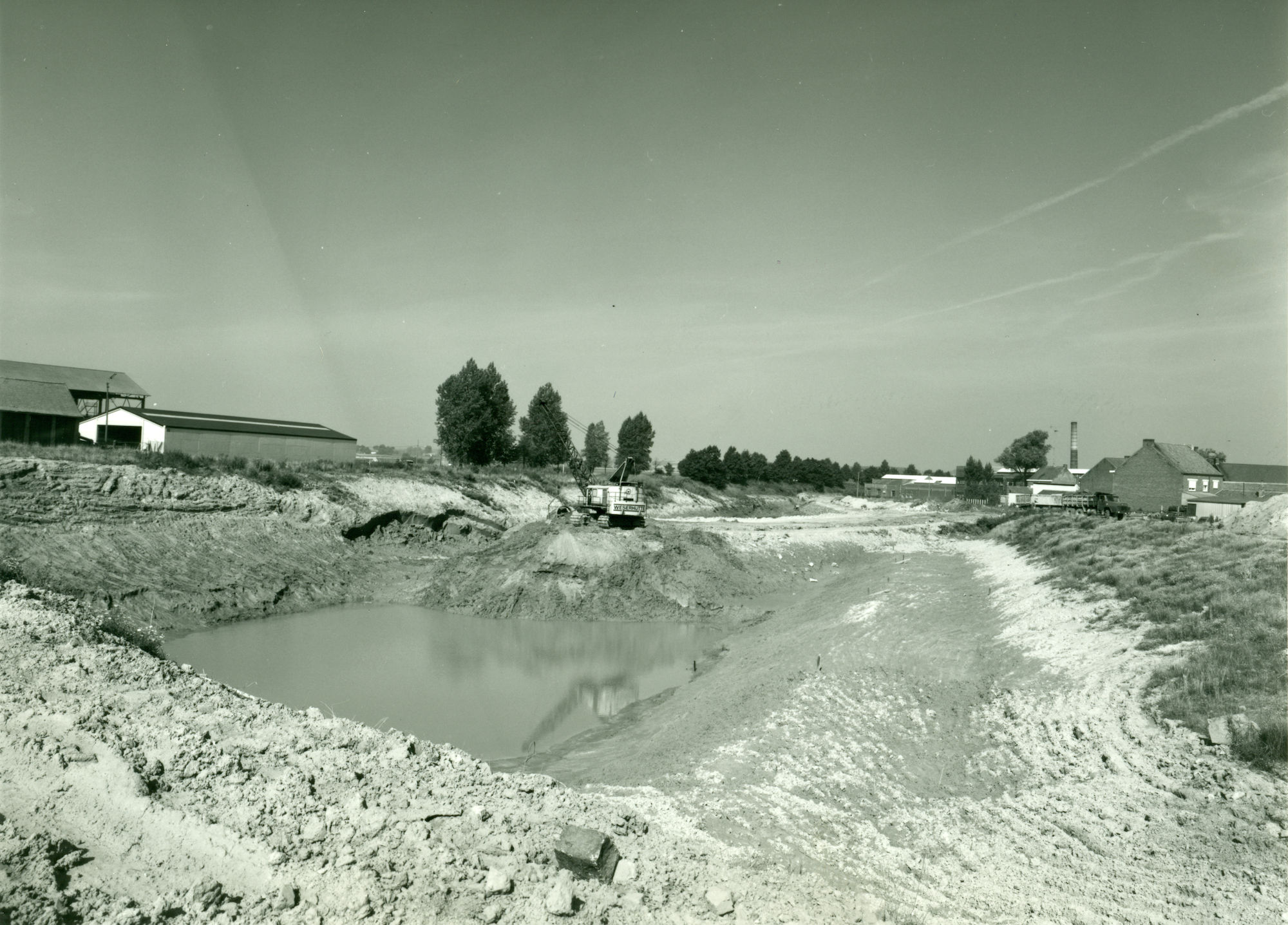 Nieuwe brug over het kanaal Bossuit-Kortrijk in de Verzetslaan te Moen 1979