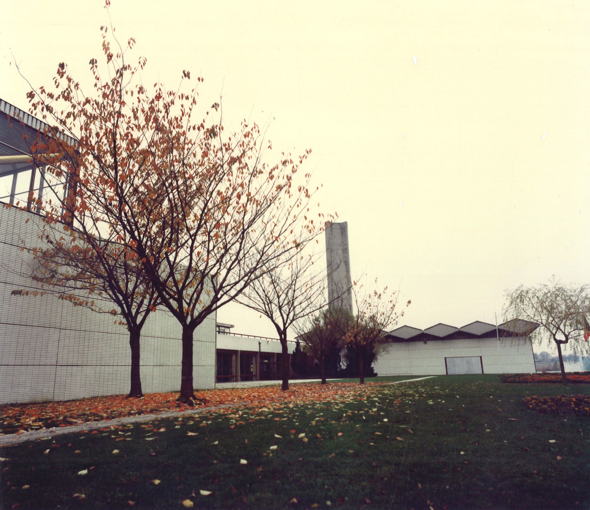 Kortrijk Expo aan de Doorniksesteenweg 1983