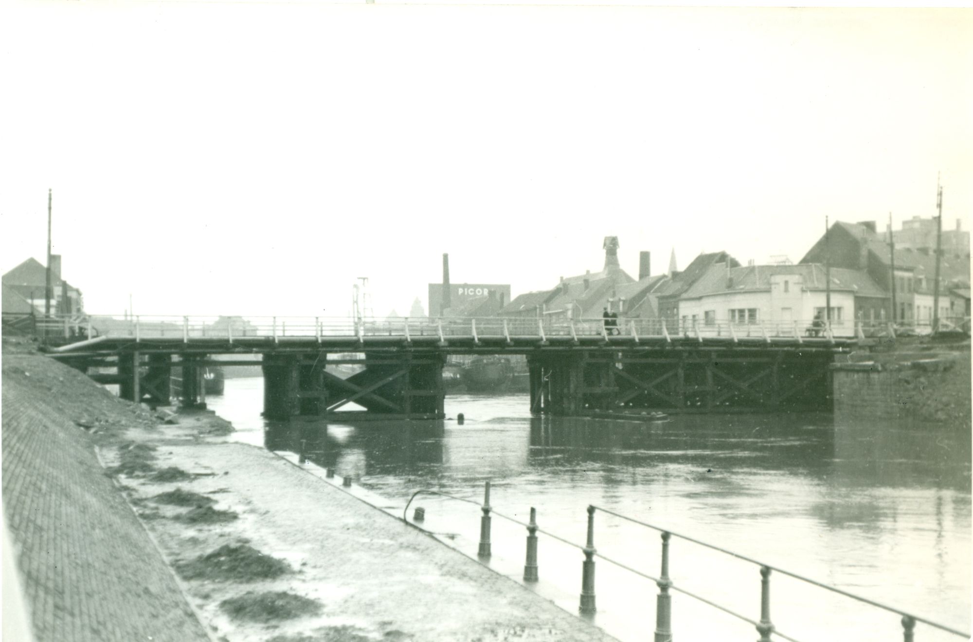 Gerechtshofbrug 1945