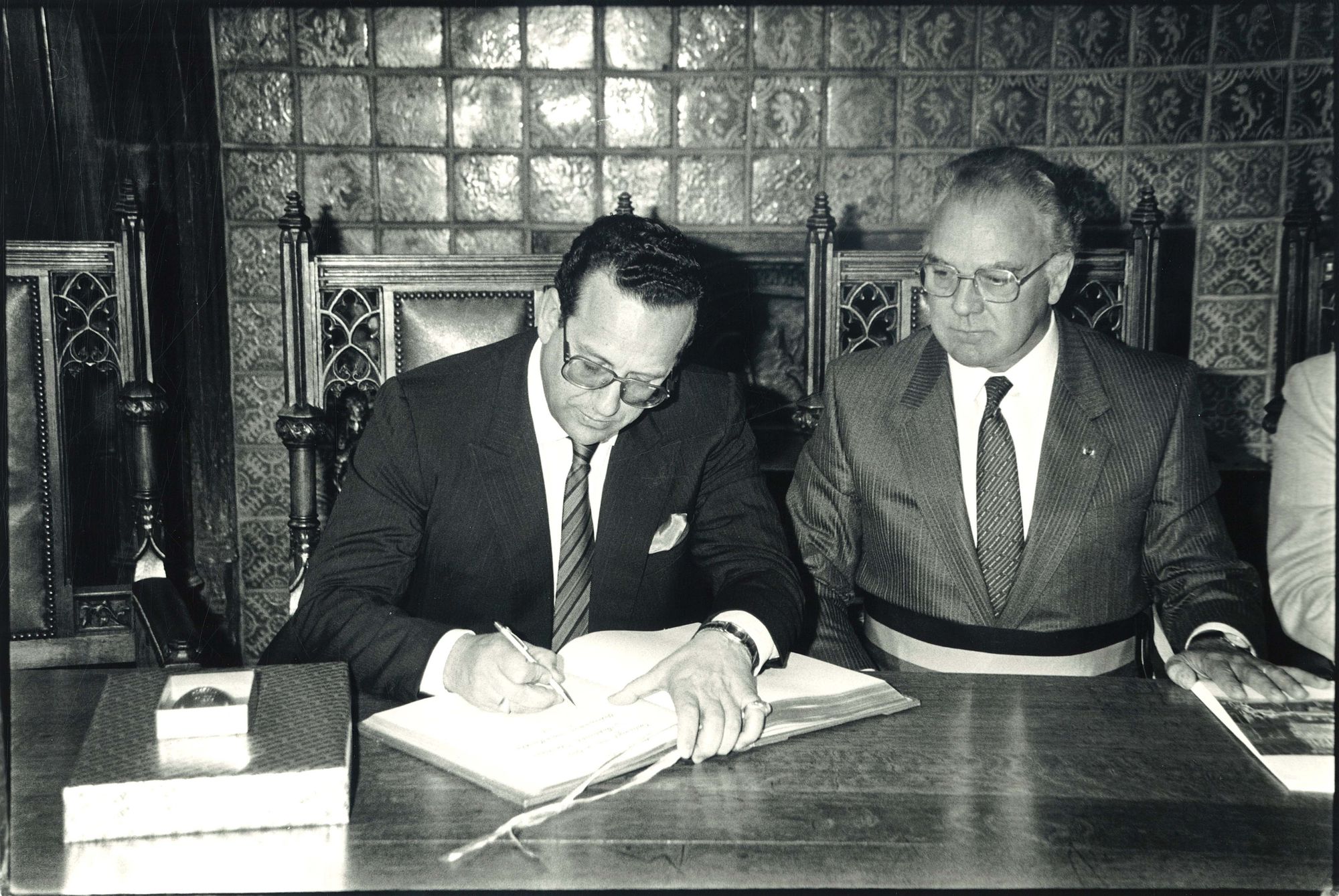 Ambassadeur van Marokko te gast op het Stadhuis 1987