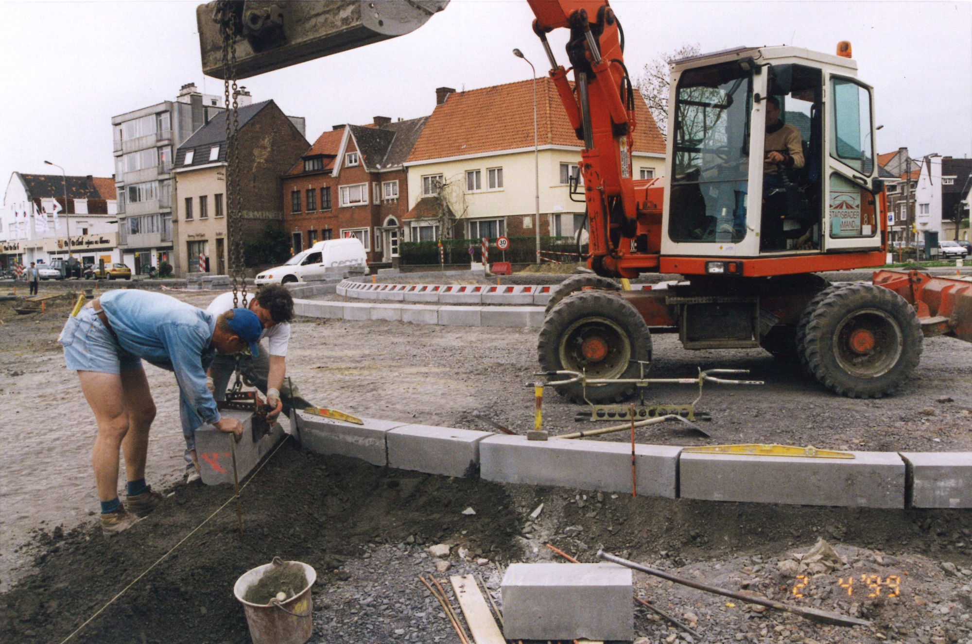 Aanleg rondpunt Albertpark-Burgemeester Vercruysselaan 1999