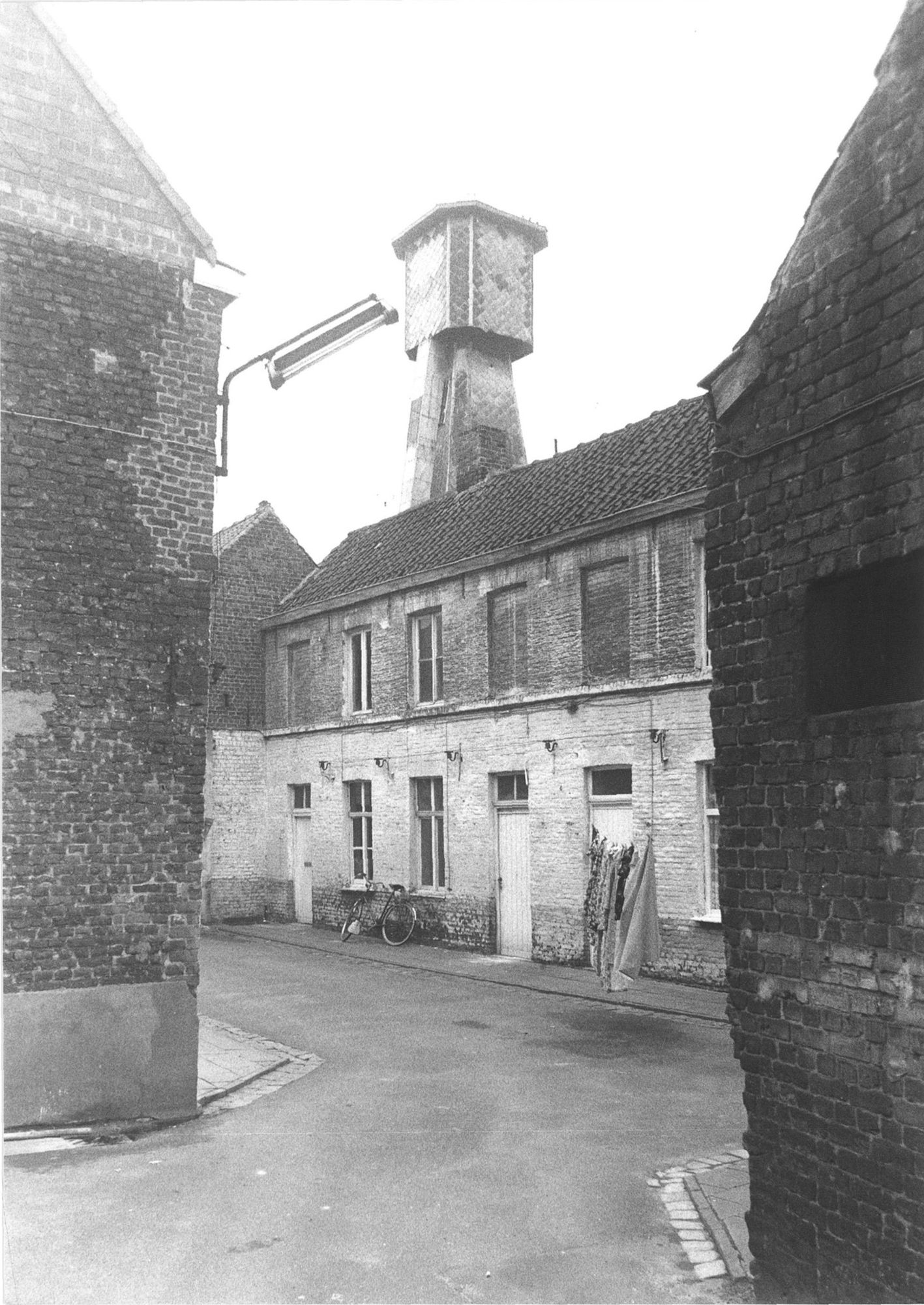 Beluik Amsterdamspoortje in de Overleiestraat 1981