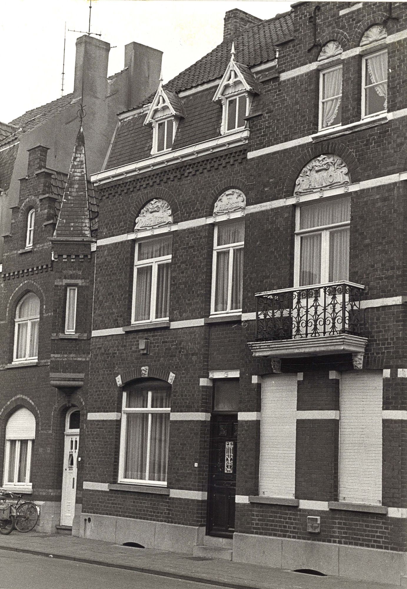 Sint-Amandslaan 16