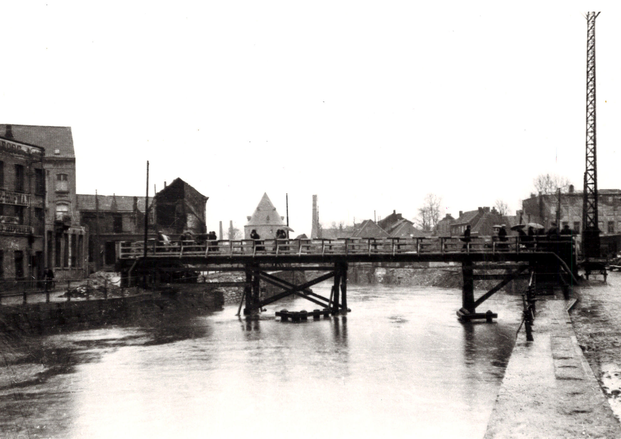 Leiebrug (noodbrug) 1945