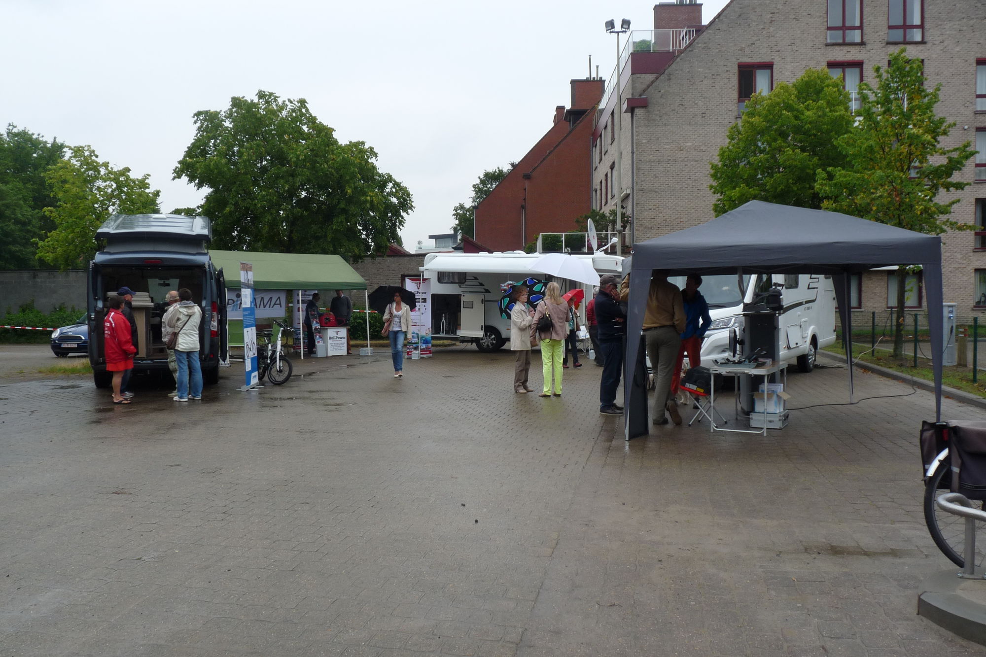 Kampeerautoterrein Broeltorens opening