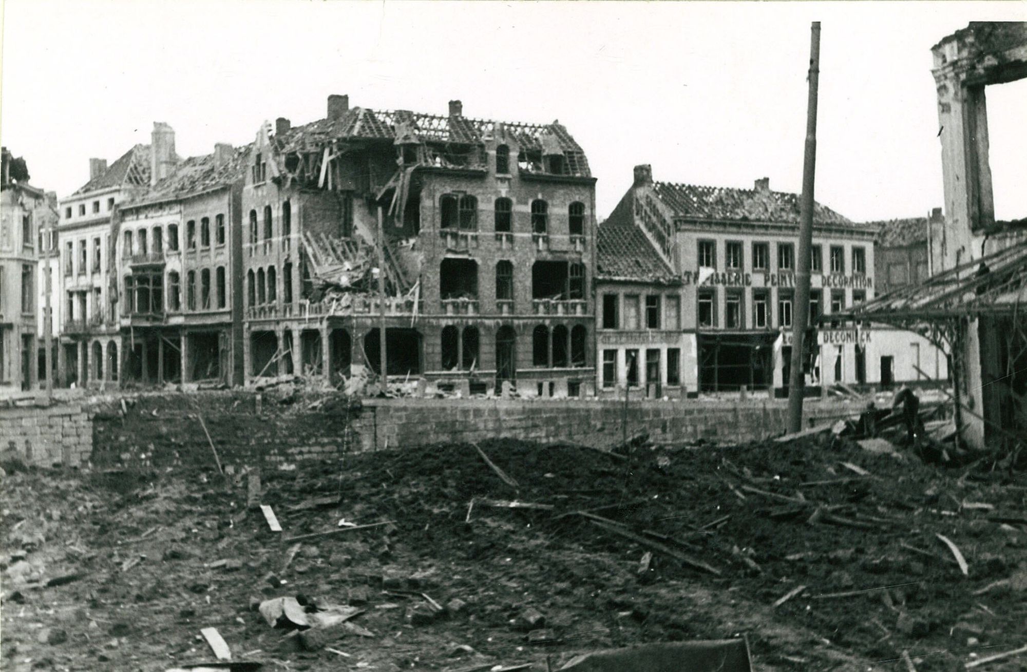 Vernielde bruggen  1940