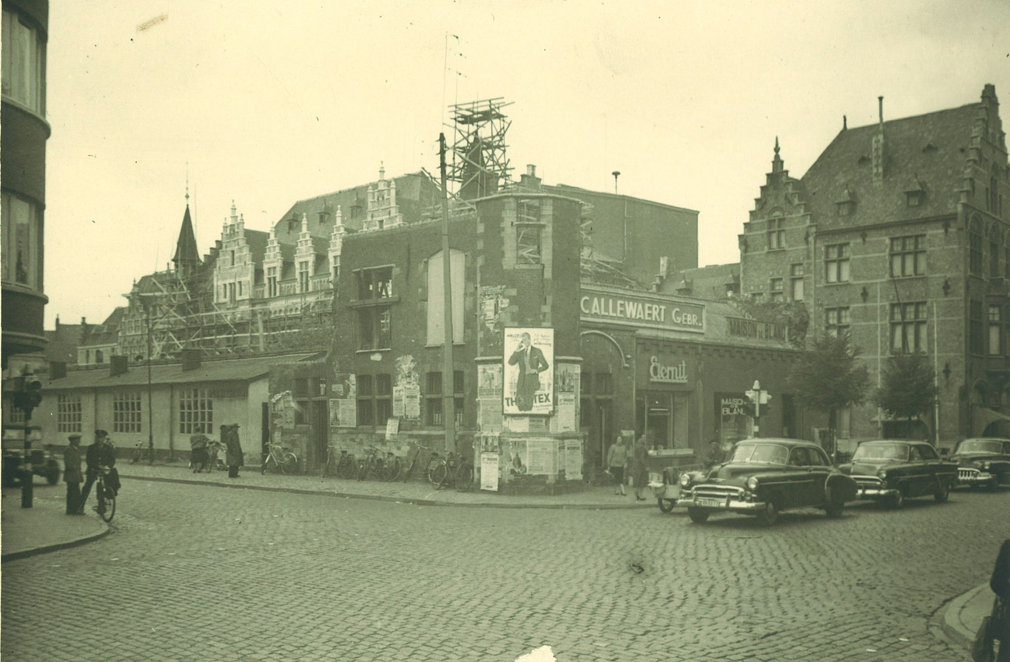 Grote Hallen aan het Schouwburgplein 1953