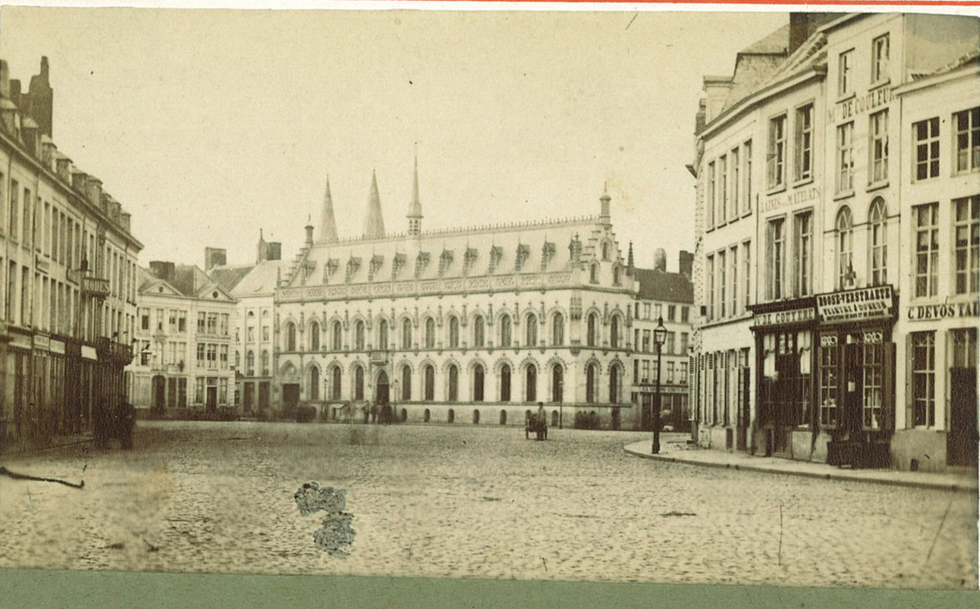 Grote Markt met Stadhuis